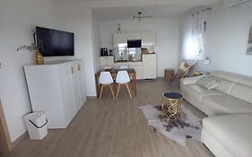 Apartmani Tin